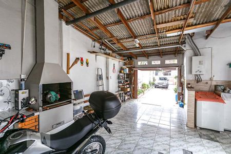 Casa à venda com 144m², 4 quartos e 2 vagasChurrasqueira