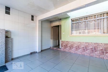 Garagem de casa à venda com 5 quartos, 180m² em Vila Isolina Mazzei, São Paulo
