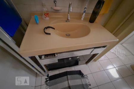 Casa à venda com 350m², 2 quartos e 1 vagaBanheiro