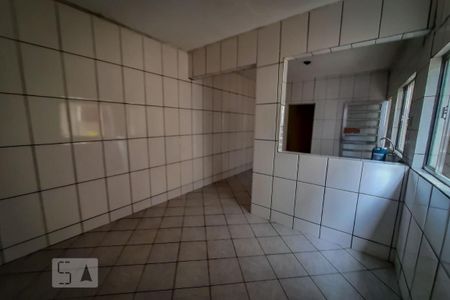 Sala de casa à venda com 2 quartos, 350m² em Jardim Regina, São Paulo