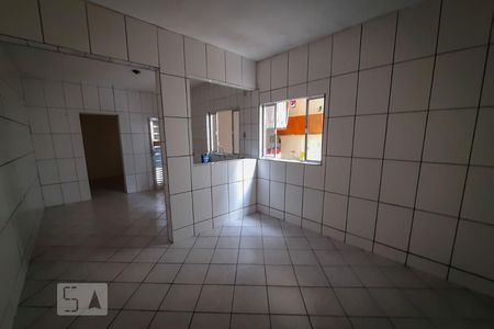 Sala de casa à venda com 2 quartos, 350m² em Jardim Regina, São Paulo