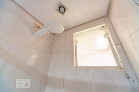 Chuveiro de apartamento à venda com 3 quartos, 70m² em Jardim Santo André, Santo André