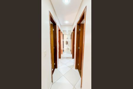 Apartamento para alugar com 72m², 3 quartos e 1 vagaCorredor