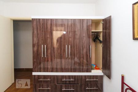 Casa à venda com 134m², 3 quartos e 2 vagasQuarto 02