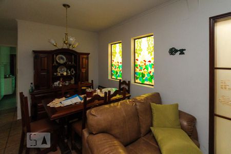 Sala de casa à venda com 3 quartos, 134m² em Vila Ema, São Paulo