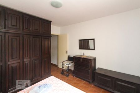 Casa à venda com 134m², 3 quartos e 2 vagasQuarto