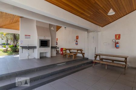 Apartamento para alugar com 44m², 2 quartos e 1 vaga Apartamento para alugar com 44m², 2 quartos e 1 vagaÁrea comum - Churrasqueira