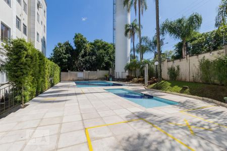 Apartamento para alugar com 44m², 2 quartos e 1 vaga Apartamento para alugar com 44m², 2 quartos e 1 vagaÁrea comum - Piscina