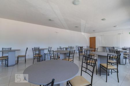 Apartamento para alugar com 44m², 2 quartos e 1 vaga Apartamento para alugar com 44m², 2 quartos e 1 vagaÁrea comum - Salão de festas