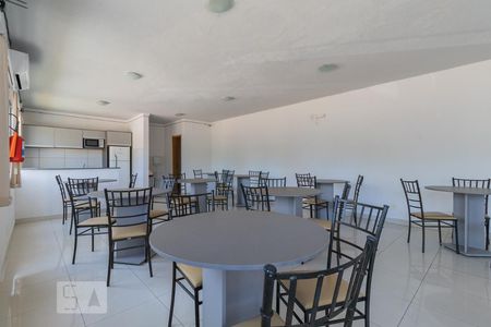 Apartamento para alugar com 44m², 2 quartos e 1 vaga Apartamento para alugar com 44m², 2 quartos e 1 vagaÁrea comum - Salão de festas
