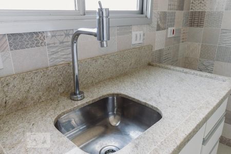 Apartamento para alugar com 50m², 1 quarto e 1 vaga Apartamento para alugar com 50m², 1 quarto e 1 vagaCozinha Pia