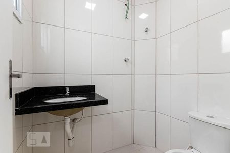 Casa de condomínio à venda com 62m², 2 quartos e 1 vagaBanheiro suíte 2