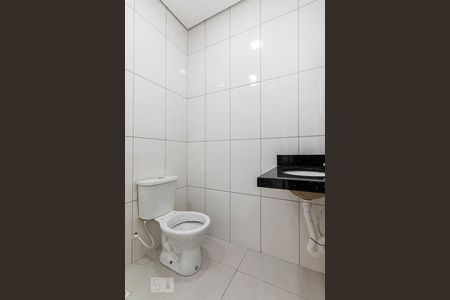 Casa de condomínio à venda com 62m², 2 quartos e 1 vagaBanheiro suíte 1