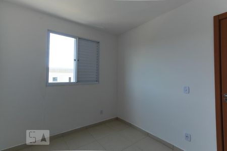 Quarto 1 de apartamento para alugar com 2 quartos, 36m² em Vila Nova, Porto Alegre