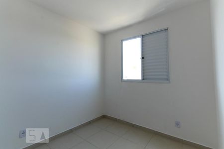 Quarto 1 de apartamento para alugar com 2 quartos, 40m² em Vila Nova, Porto Alegre