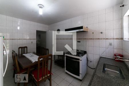 Casa para alugar com 2 quartos, 100m² em Jardim Aeroporto, São Paulo