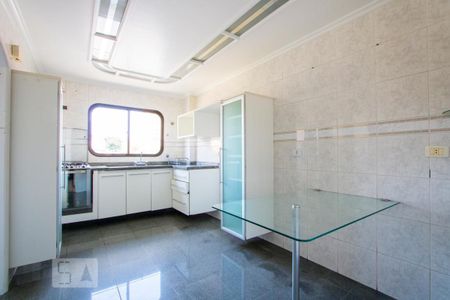 Apartamento à venda com 135m², 4 quartos e 2 vagasCozinha