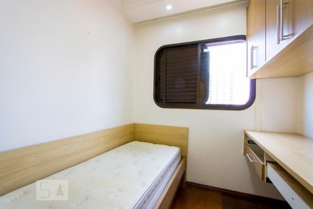 Apartamento à venda com 135m², 4 quartos e 2 vagasQuarto 2