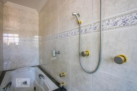 Apartamento à venda com 135m², 4 quartos e 2 vagasBanheiro do quarto 1