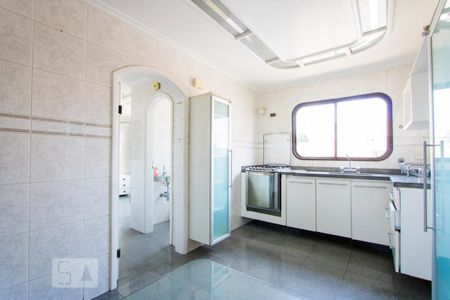 Apartamento à venda com 135m², 4 quartos e 2 vagasCozinha