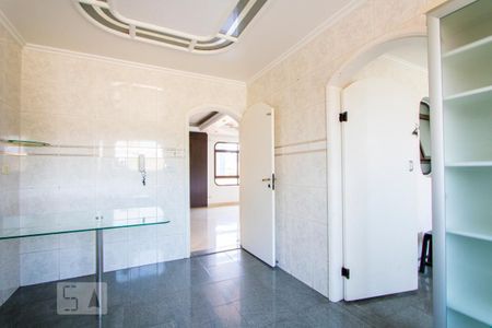 Apartamento à venda com 135m², 4 quartos e 2 vagasCozinha