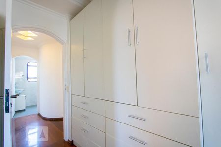 Quarto 1 - Armários de apartamento à venda com 4 quartos, 135m² em Parque das Nações, Santo André