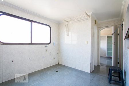 Apartamento à venda com 135m², 4 quartos e 2 vagasÁrea de serviço