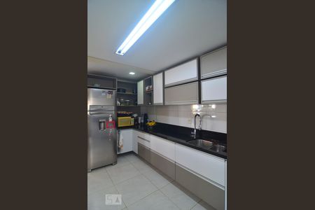 Apartamento à venda com 156m², 3 quartos e 2 vagasCozinha
