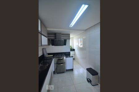 Apartamento à venda com 156m², 3 quartos e 2 vagasCozinha