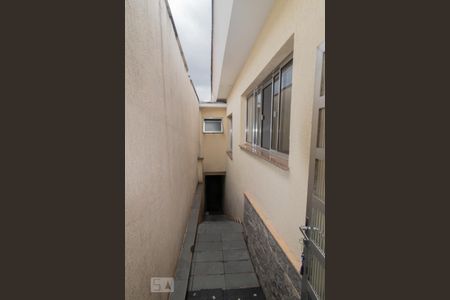 Casa à venda com 300m², 3 quartos e 2 vagasCorredor