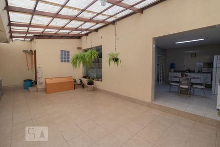 Casa à venda com 300m², 3 quartos e 2 vagasÁrea