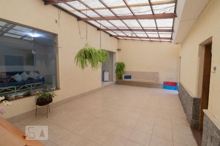 Casa à venda com 300m², 3 quartos e 2 vagasÁrea