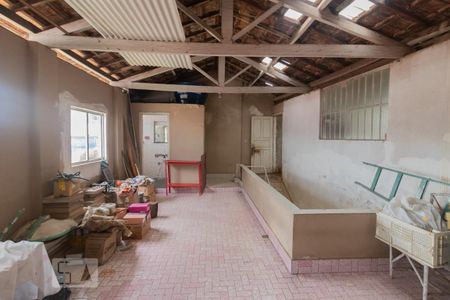 Casa à venda com 300m², 3 quartos e 2 vagasSalão