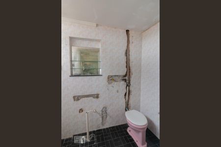 Casa à venda com 300m², 3 quartos e 2 vagasBanheiro