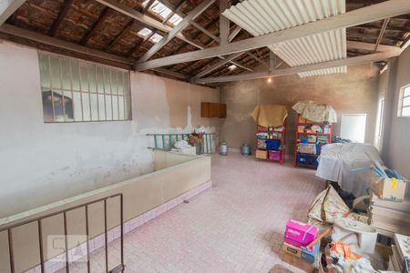 Casa à venda com 300m², 3 quartos e 2 vagasSalão