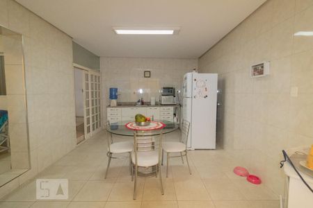 Casa à venda com 300m², 3 quartos e 2 vagasCozinha