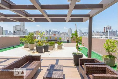 Apartamento à venda com 38m², 2 quartos e sem vagaÁrea comum - Sky View