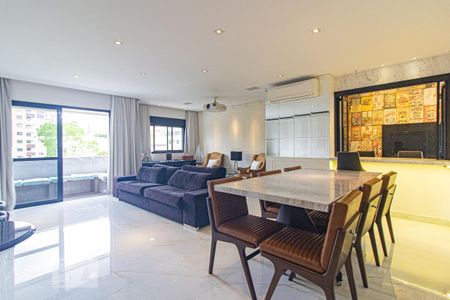 Apartamento para alugar com 2 quartos, 128m² em Água Verde, Curitiba