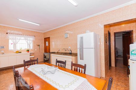 Casa à venda com 240m², 3 quartos e 2 vagasCozinha