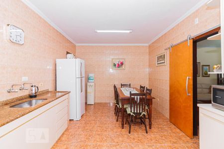 Casa à venda com 240m², 3 quartos e 2 vagasCozinha