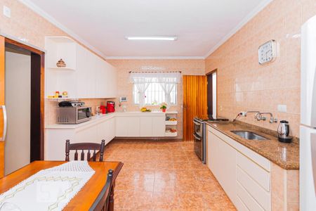 Casa à venda com 240m², 3 quartos e 2 vagasCozinha