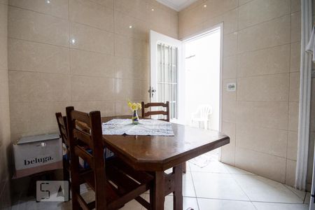 Casa à venda com 160m², 2 quartos e 2 vagasCozinha