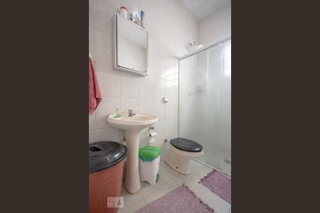 Banheiro de casa à venda com 2 quartos, 160m² em Vila Gustavo, São Paulo