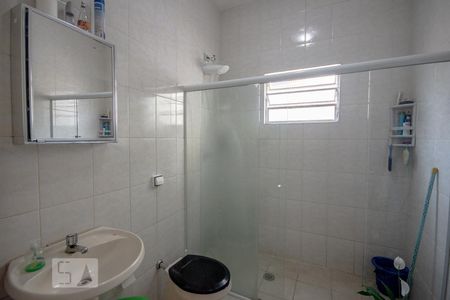 Banheiro de casa à venda com 2 quartos, 160m² em Vila Gustavo, São Paulo