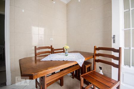 Casa à venda com 160m², 2 quartos e 2 vagasCozinha