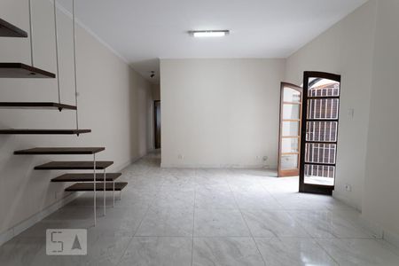 Sala de Casa com 2 quartos, 120m² Vila Santa Clara