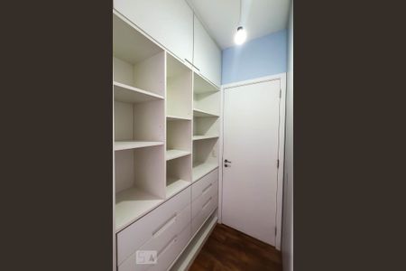 Apartamento à venda com 96m², 3 quartos e 2 vagasQuarto