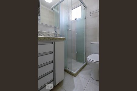 Apartamento para alugar com 48m², 2 quartos e 1 vaga Apartamento para alugar com 48m², 2 quartos e 1 vagaBanheiro