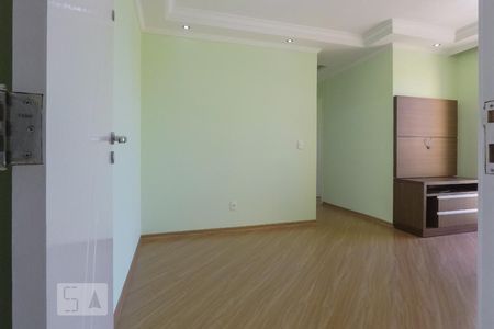 Entrada de apartamento para alugar com 2 quartos, 48m² em Vila Liviero, São Paulo