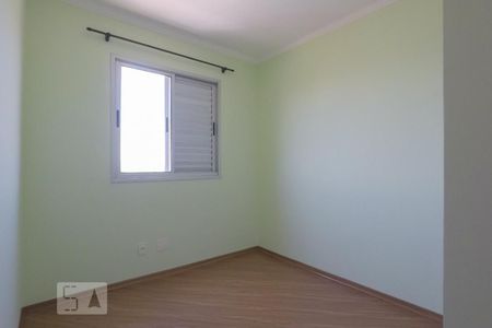 Quarto 1 de apartamento para alugar com 2 quartos, 48m² em Vila Liviero, São Paulo